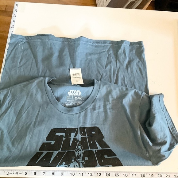 New with tags size medium Star Wars t-shirt - Picture 4 of 9
